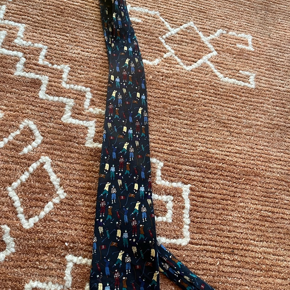 Van Heusen Golf-Themed Tie with Multicolor Design